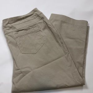 JM Collection pull on Capri